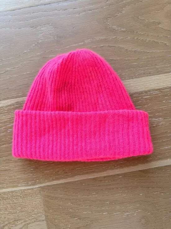 White + Warren 100% Cashmere Hot Pink Beanie Hat - One Size