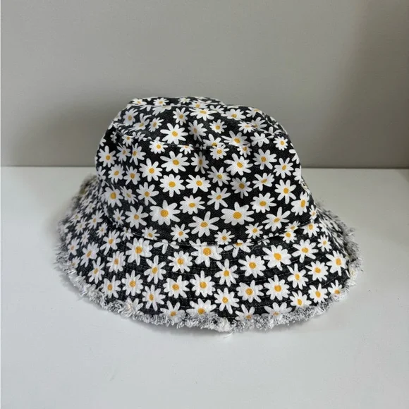 Daisy Print Reversible Bucket Hat with Distressed Trim
