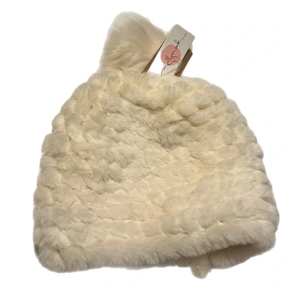 MILLYMOOK AND DOZER‎ CREAM FAUX FUR CYNTHIA BEANIE – ONE SIZE FITS MOST- NWT