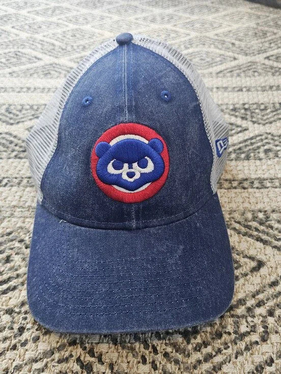 New Era Chicago Cubs trucker hat One Size