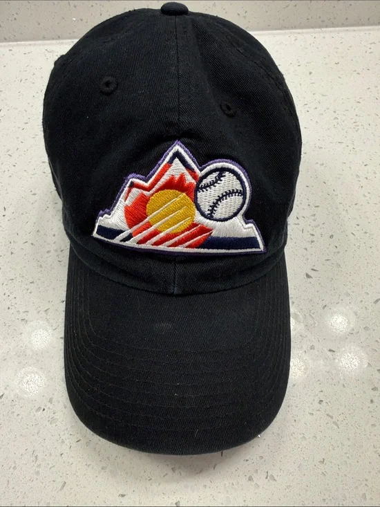 Women’s fit Colorado Rockies Baseball Cap