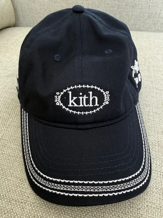 Women’s Floral Embroidered Baseball Cap