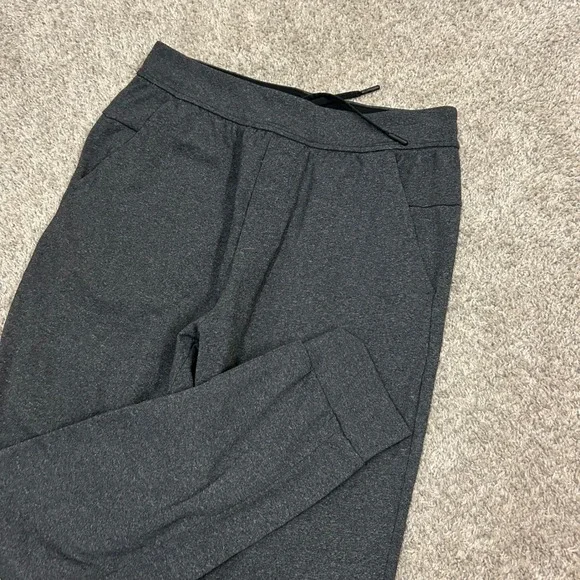 Lululemon Intent Jogger Size S 30