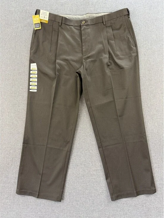 Haggar Classic Fit Pleated Khaki Pants Brown Mens Size 44x29 Iron Free NWT