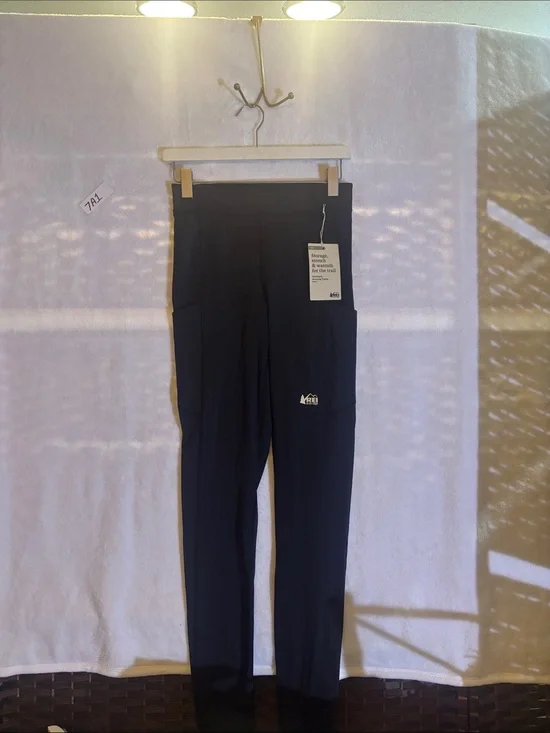 REI Medium tall NWT leggings