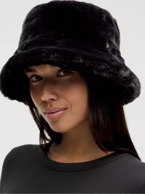 Lululemon Plush Fleece Bucket Hat Black
