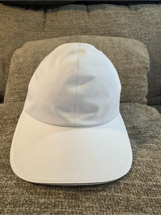 Lululemon Fast and Free Running Hat white adjustable strap