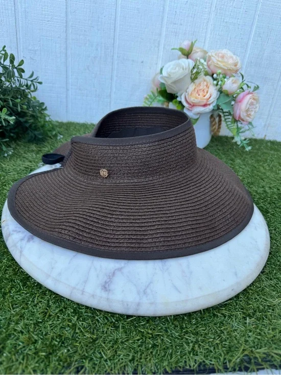 Vince Camuto Brown Straw Sun Visor Roll-Up Straw Visor NWOT Summer hat chocolate