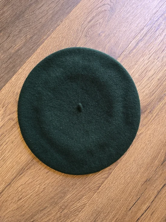 Vintage Beret Basque De Luxe Forest Green 100% Wool P.R.T ULTRABASQUE