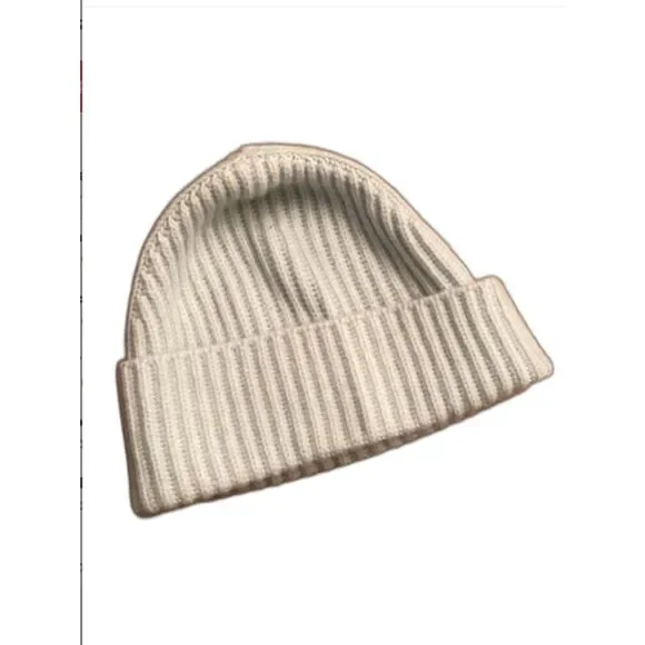 BANANA REPUBLIC 100% CASHMERE SKY BLUE BEANIE HAT