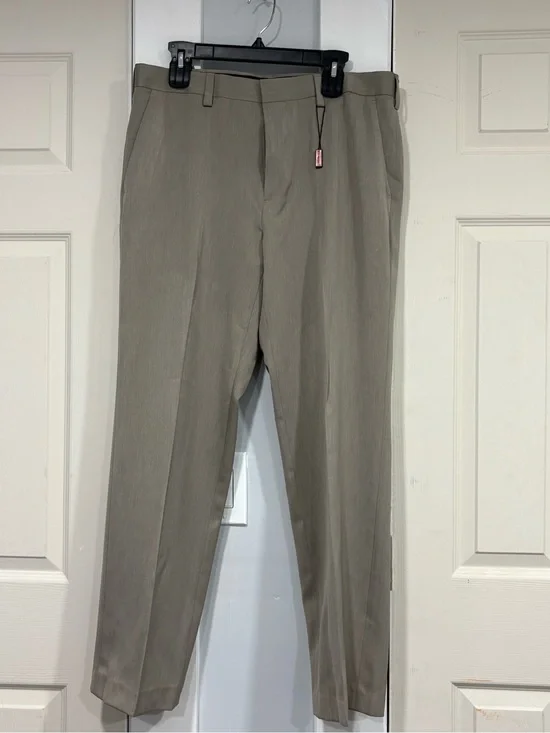 Apt. 9 Men's Dress Pants in Taupe