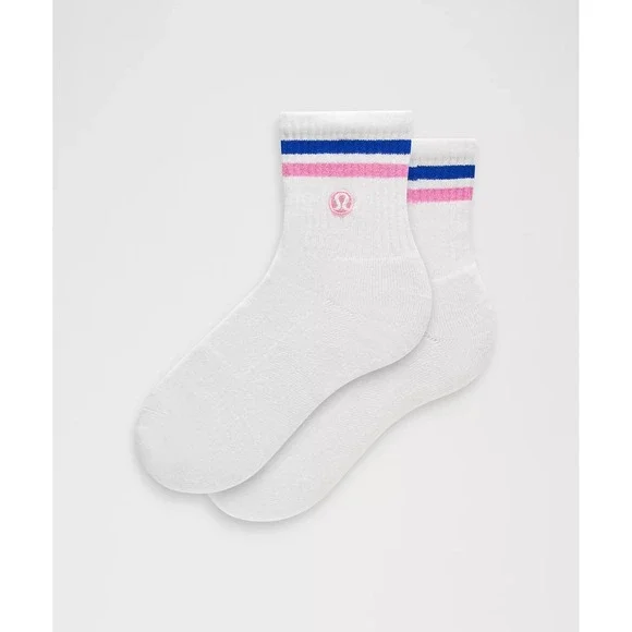 Lululemon-Unisex Daily Essential Quarter Socks Stripe-Size Large