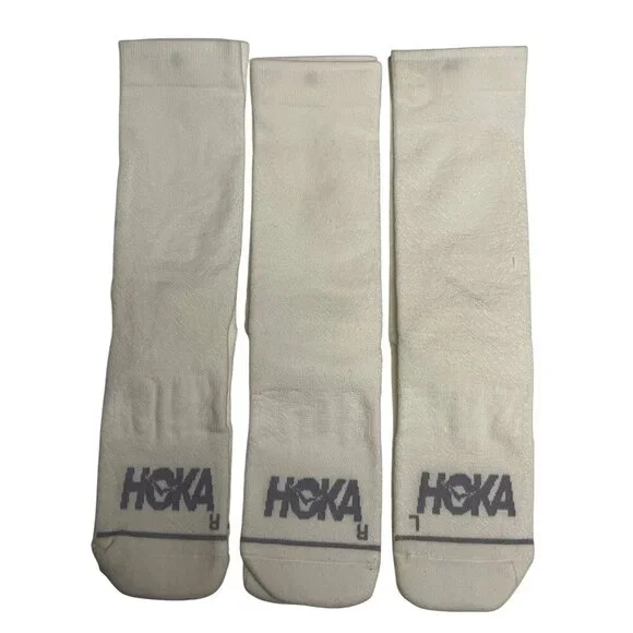 Hoka Athletic Socks Crew Length White Small Moisture Wicking 3 Pair NEW