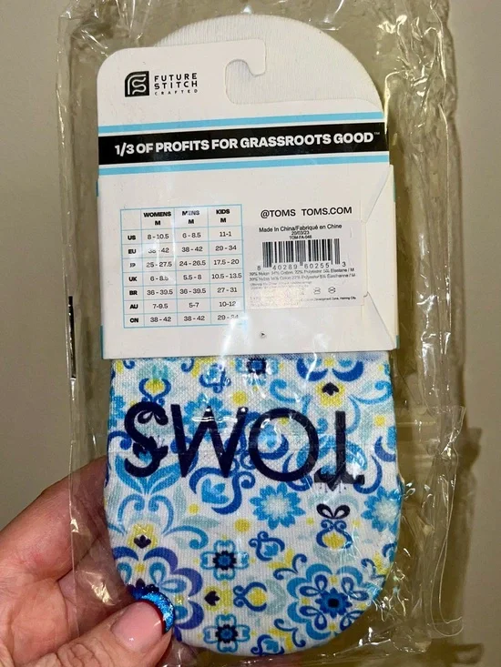 TOMS Yellow & Blue No-Show Socks - NWT