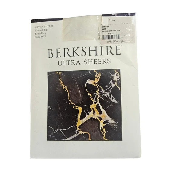 Berkshire Ultra Sheer Control Top Pantyhose Sandalfoot 3 Ivory 4415 NWT