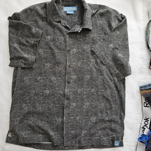 Bahama Bay Silk Button Up Mens Shirt, Short Sleeve, Lg Swordfish‎ Design
