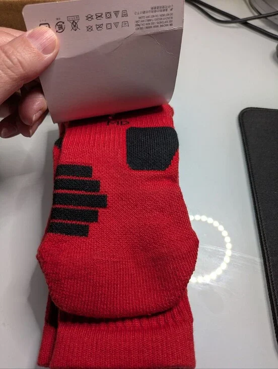Under Armour UA Team Over-The-Calf Socks Red Black Men 7-8.5 Women 6-10 Size M