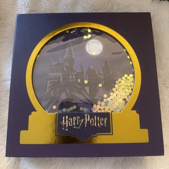 HARRY POTTER Socks 2 Pairs Collector  Box Purple Soft Embroidered Crew Size4-10