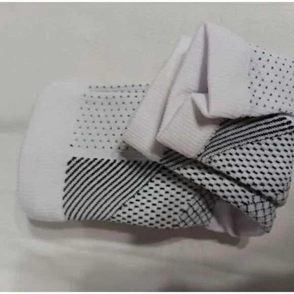 Simple Striped Toeless Compression Ankle Socks