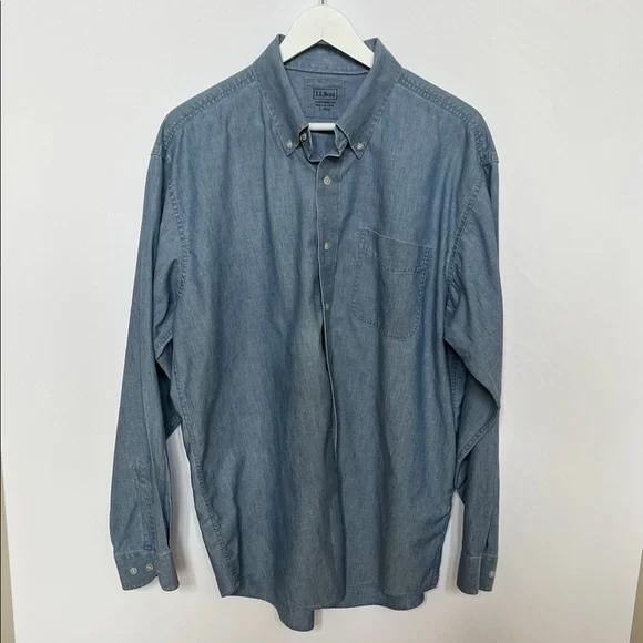 L.L. Bean Casual Blue Denim Button Down Shirt Men’s Sz L