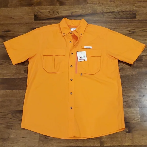 Mens Gander Mountain vented button down size M