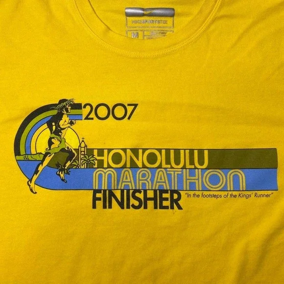 2000s Honolulu‎ Hawaii marathon finisher shirt