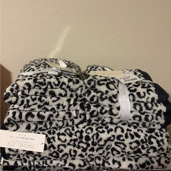 Rachel Zoe Black & White Leopard Print Towel Set
