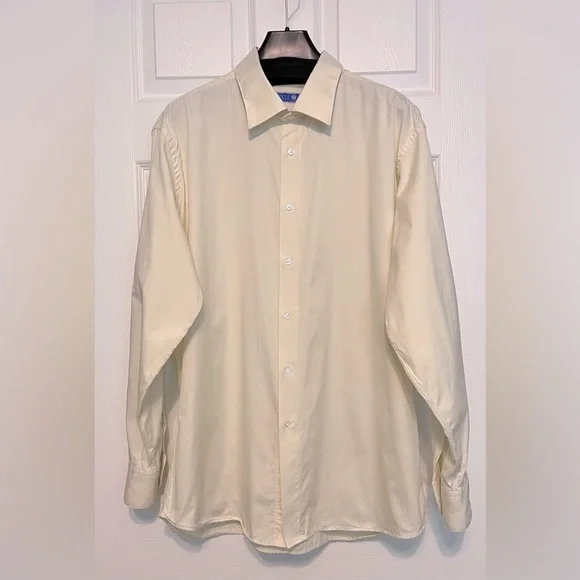 Tom James, custom made dress shirt 100% cotton, light yellow, collar size 17.5