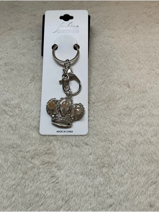 Silver Crown Key & Card Holder Charm -