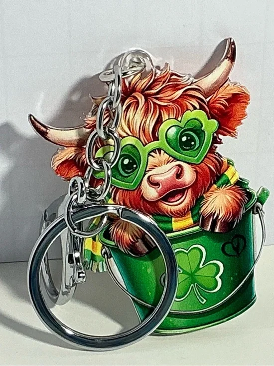 Cute Little Highland Cow Keychain In Clover Bucket