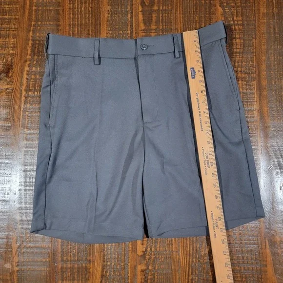PGA TOUR Men's size 34 Golf shorts Asphalt Gray,‎ Expandable Waistband