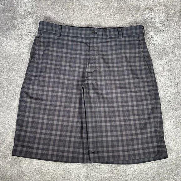 Nike‎ Golf Shorts Mens 34 Black Gray Plaid Dri Fit Performace Stretch Chino Logo