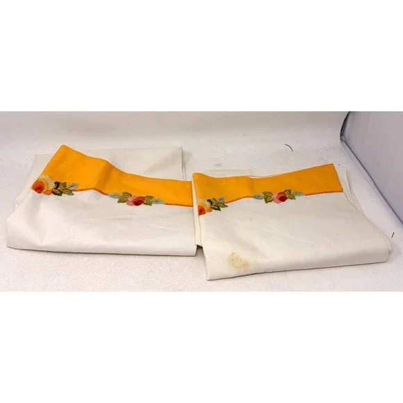 Vintage Embroidered Linen Guest Towels Set of 2 Floral Yellow Border 21x32