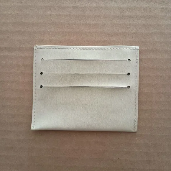 EUC vintage 80s tan credit card holder