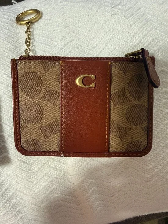 Coach Signature Canvas Zip ID Card Holder Keychain Brown Tan Gold Hardware