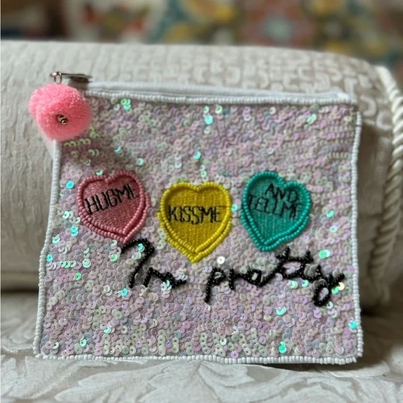 289. NWT‎ beaded coin purse