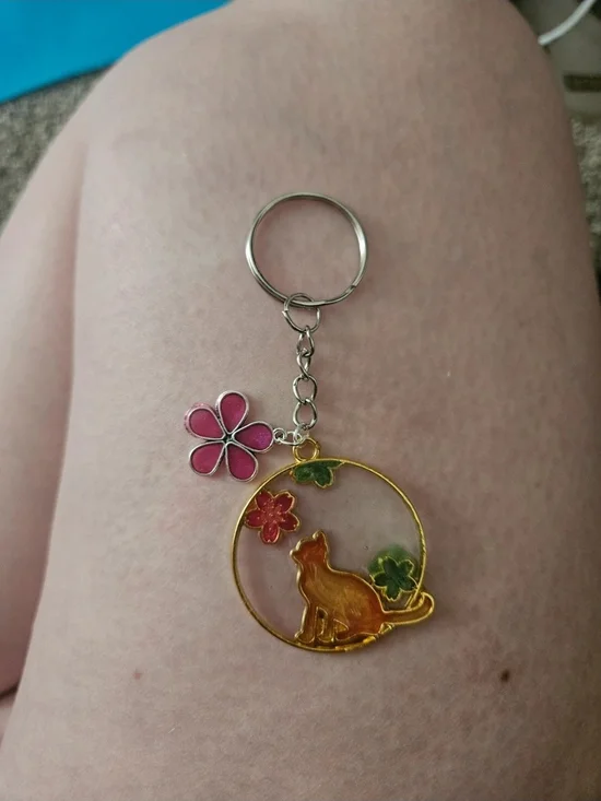 Gold Cat & Floral Enamel Keychain - Pink Flower Accent