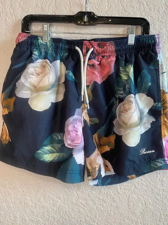 PacSun Black Floral Men’s Swim Trunks/Casual Shorts Size Medium