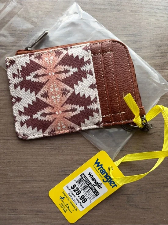 NWT Wrangler Brown Southwestern Print Mini Zip Card Case