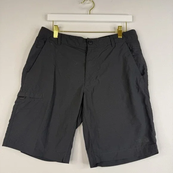 The North Face Men's Gray Cargo Shorts Size 32 Regular Fit Outdoor Hiking