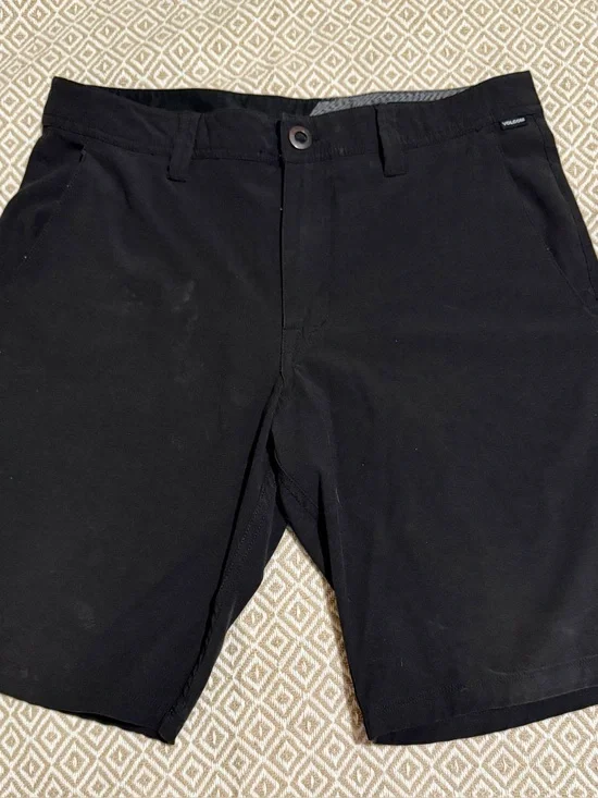 Volcom Men's Black Flat Front Shorts