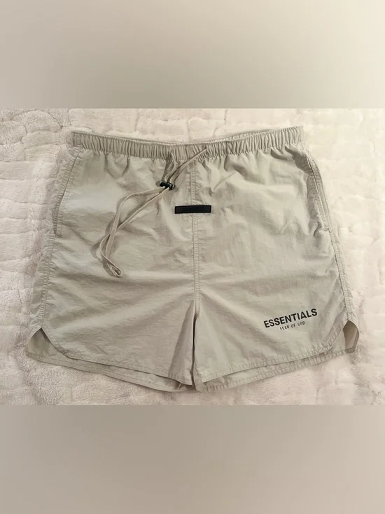 Fear of God Essentials Volley Shorts size L. Unisex