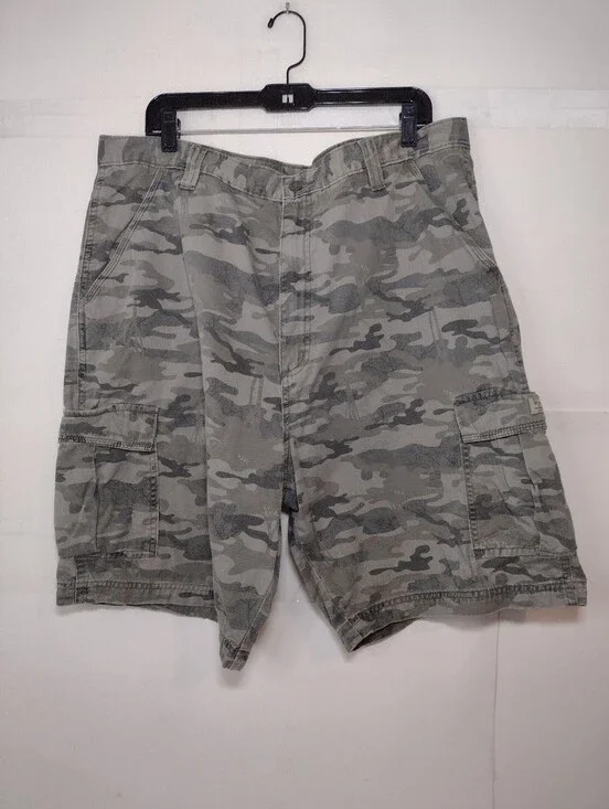Wrangler Men's Camouflage Cargo Shorts - Olive Camo (40)