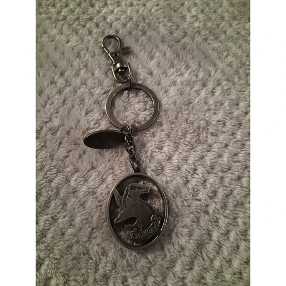 Harry Potter Hufflepuff Keychain  Silvertone Metal Keyring Bag Clip Gift Present