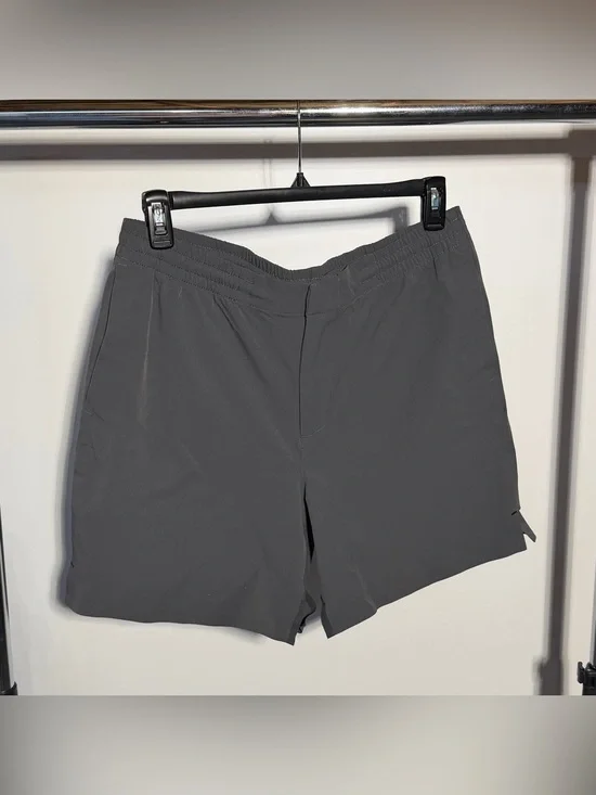 Banana Republic Aiden Shorts Gray Men’s Large Performance Casual Shorts