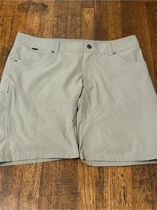 Kuhl Shorts Mens 38 Gray Silencr Kargo Chino Hiking Travel Performance 5230