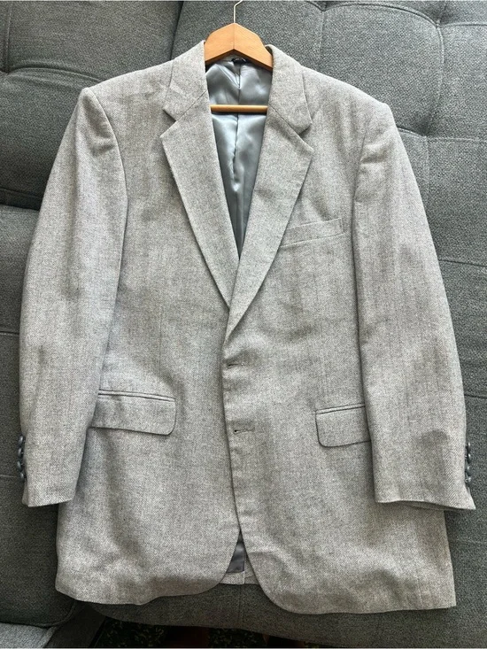 Classic Men's Light Gray Herringbone Blazer