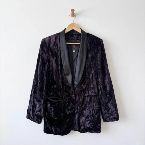 Rituals Crushed Velvet Blazer Fender Guitar Pick Button Medium Rockabilly Lounge