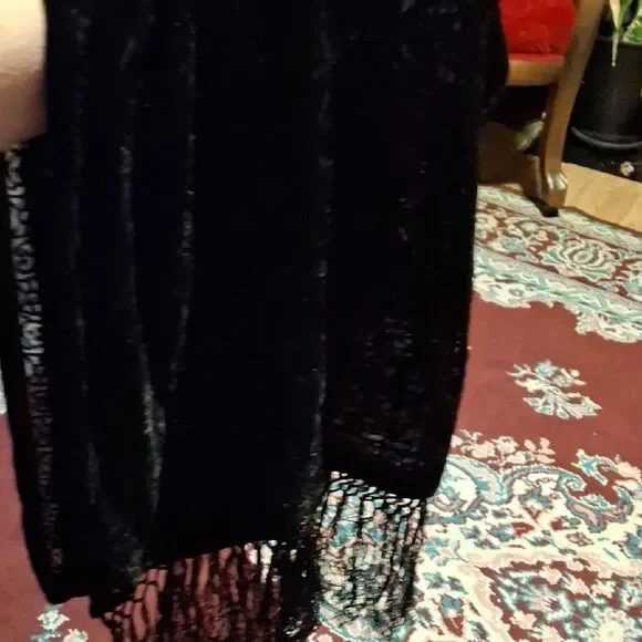 Elegant Black Fringe Scarf (DNB)