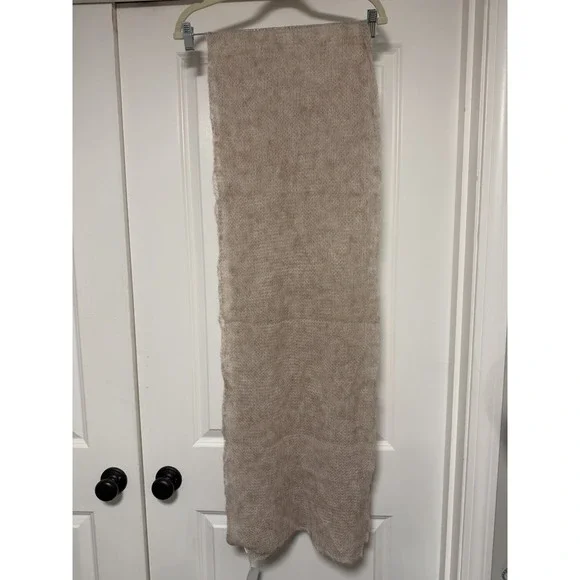 Serena & Lily, Oatmeal Open Weave Scarf, Baby Alpaca/Merino Wool/Polyamide‎